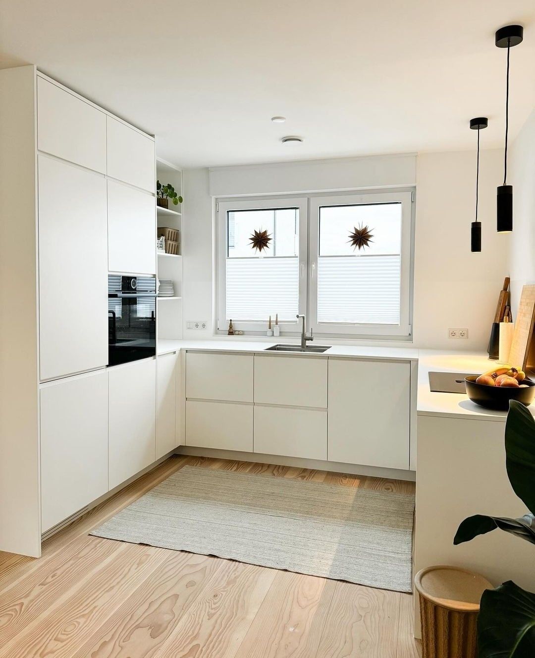 Minimalist White L-Shape