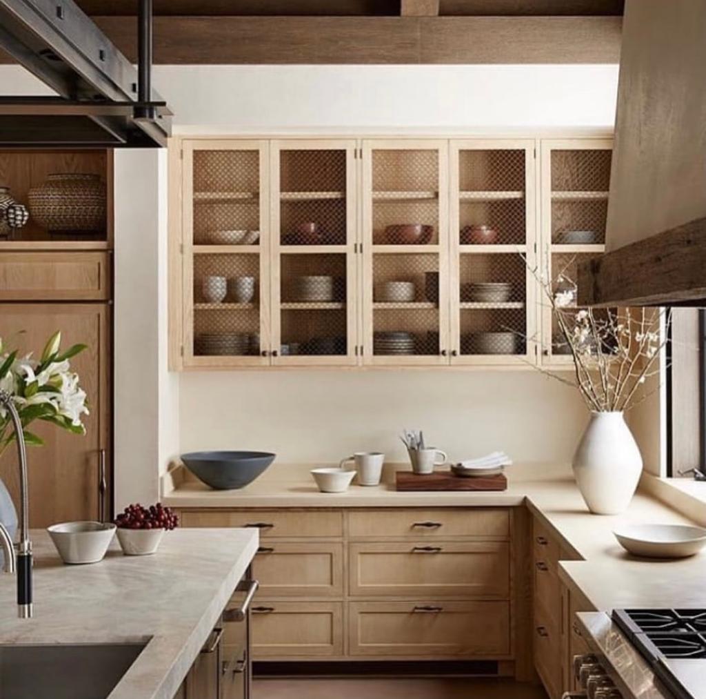 Natural Wood Traditional with Mesh Doors